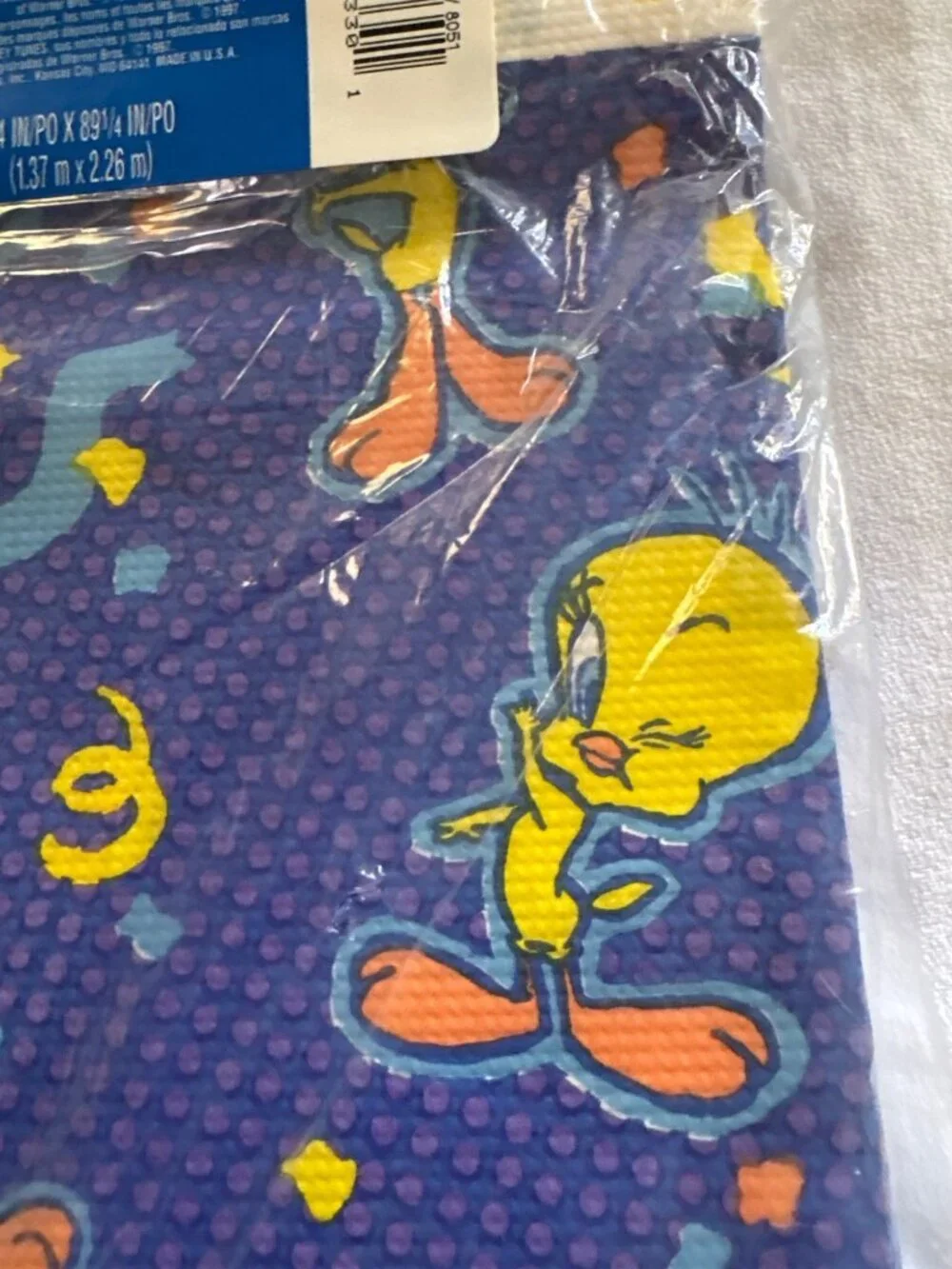 Looney Tunes Tweety 1997 Table Cover Party Express 54